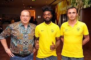 Official : Anzhi Makhachkala Snap Up Lukman Haruna On Loan From Dynamo Kiev